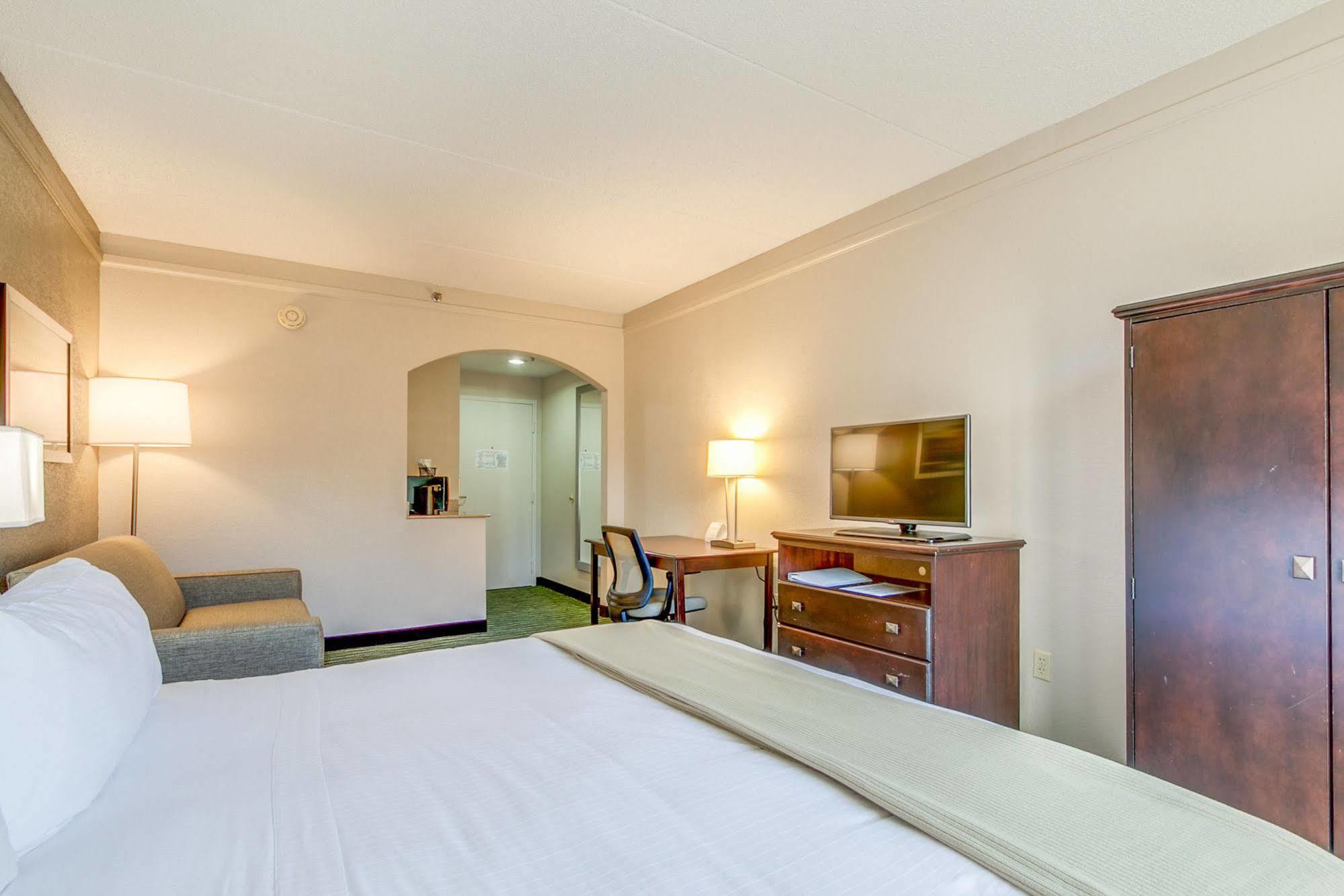 Holiday Inn Express Hotel & Suites Midlothian Turnpike By Ihg North Chesterfield Exteriör bild